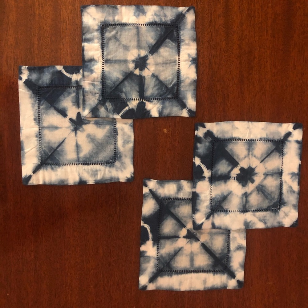 Hand-dyed shibori napkins “kaleidoscope” indigo